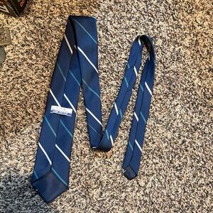 Club International Navy Striped Men's Tie